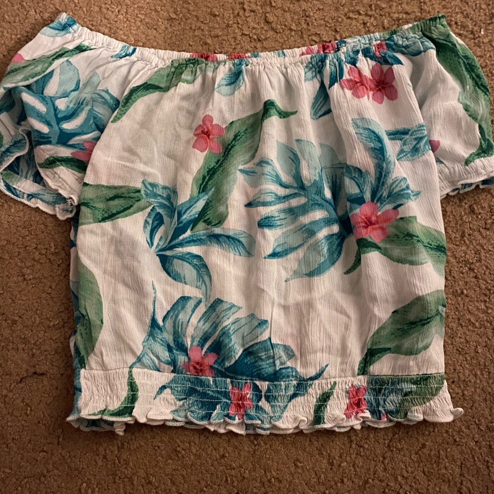 Off the shoulder flower shirt